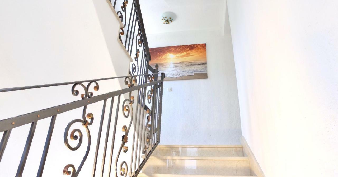 Apartment Sunshine, Sunrise, Sunset Kaštela Exteriér fotografie
